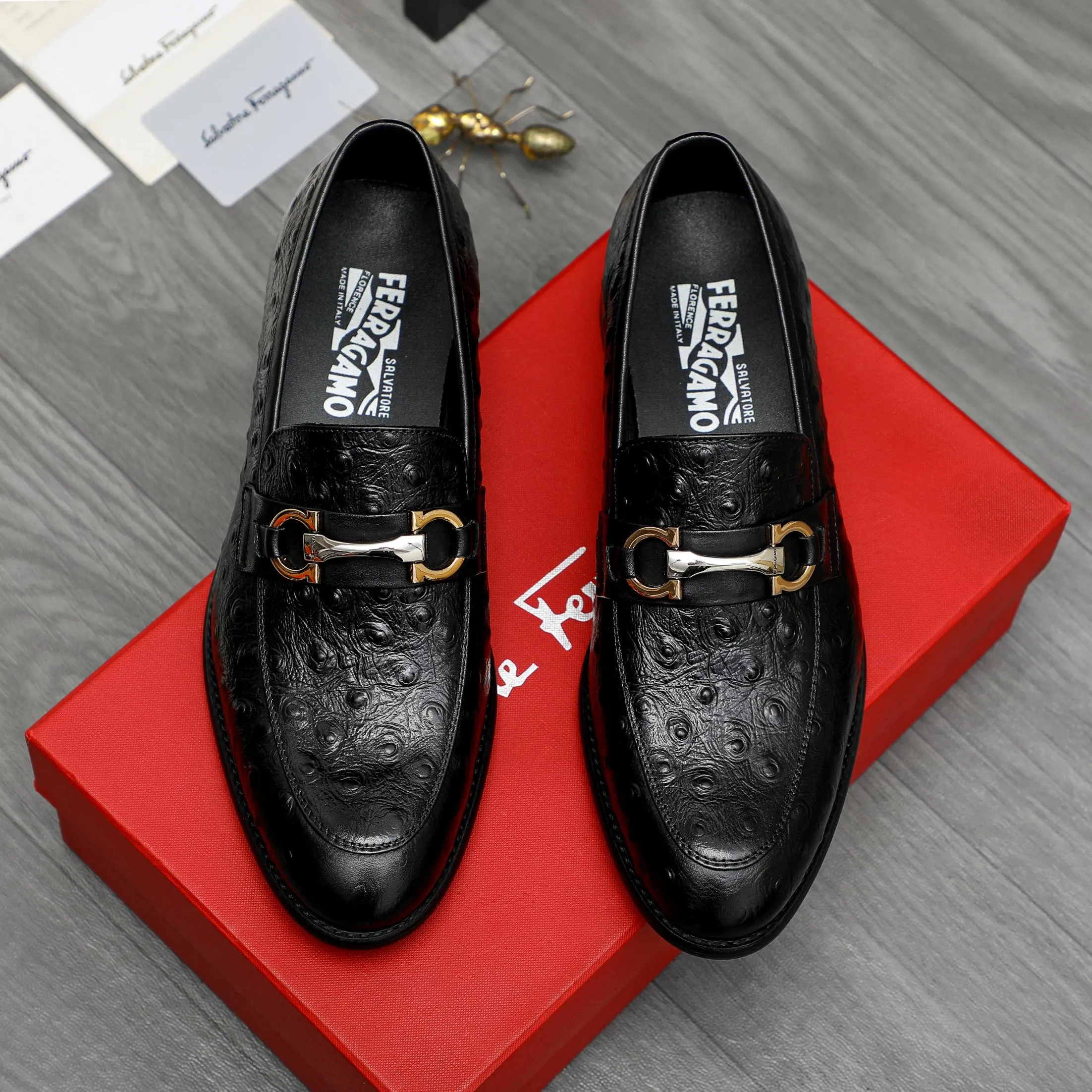 Men's shoes 💰420 Product trademark: Ferragamo "Ferragamo" business slip-on leather shoes Regular size: 39-45 (38.46 custom-made, non-returnable) Product materials: Selected ostrich pattern cowhide upper, sheepskin lining, original rubber outsole